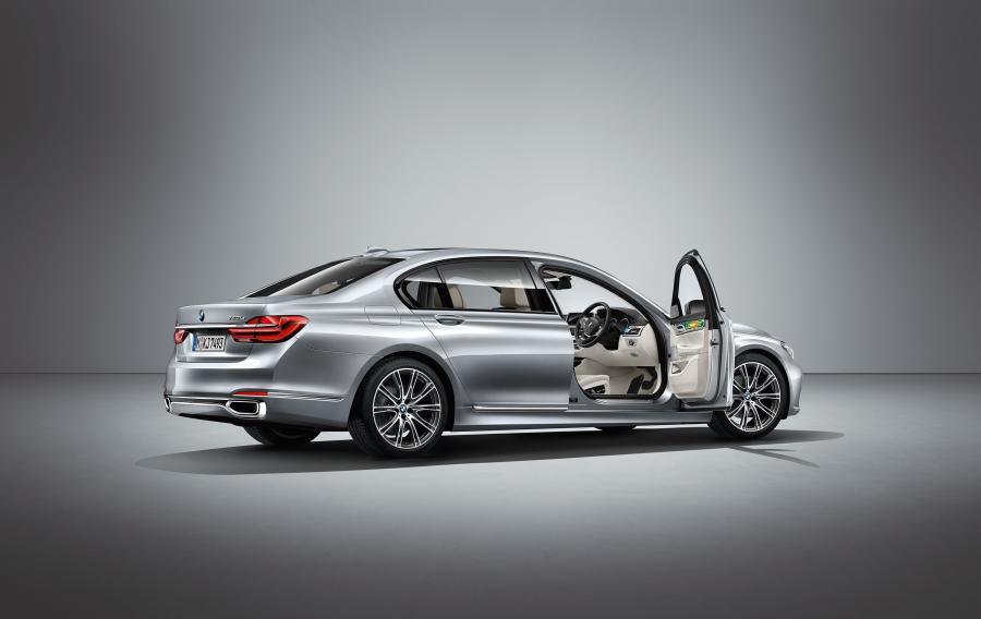 BMW 740Li Individual by Esther Mahlangu '2016